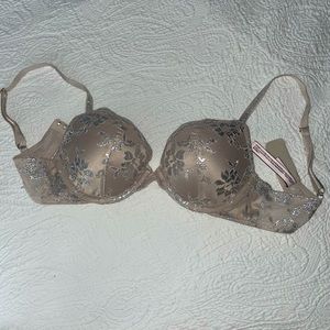 Victoria’s Secret Push-Up Bra
